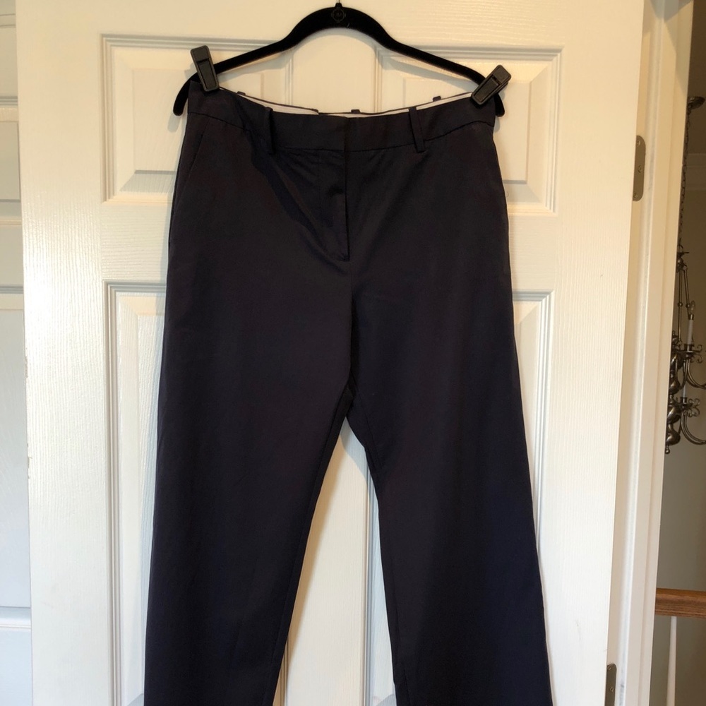 🔥MUST GO EUC Gap capsule slacks - you need these!